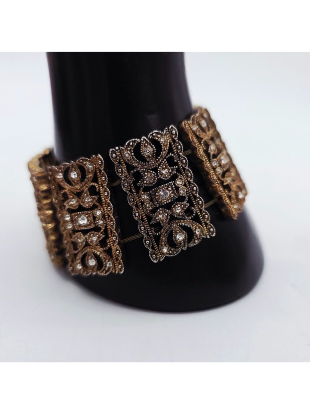 Gold-Tone Filigree & Rhinestone Stretch Bracelet 1-1/8" Wide Vintage 1960s - Picture 6 of 10